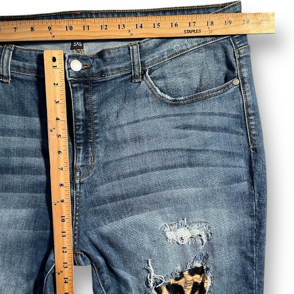 JUDY BLUE Distressed Leopard Print Cut Out Skinny Stretch Denim Jeans 3XL - Picture 8 of 10